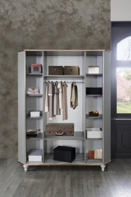 Set di design per la cameretta con letto, comodino, cassettiera, armadio 4 pezzi.