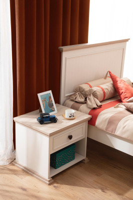 Design mobili moderni comodino per bambini in legno beige per camera da letto giovanile.
