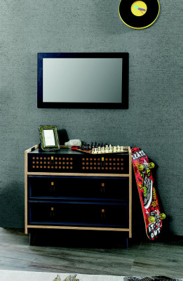 Camera da giovane con specchio, console di lusso, mobili per console, blu.
