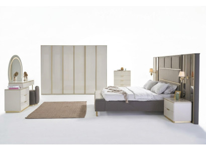 Set da camera da letto completo di lusso beige oro con comò, letto, comodino. 7 pezzi. Luminoso.