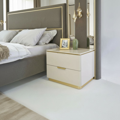 Camera da letto Console Comodini Set 2x Comodini Mobili di lusso per hotel Beige Nuovo