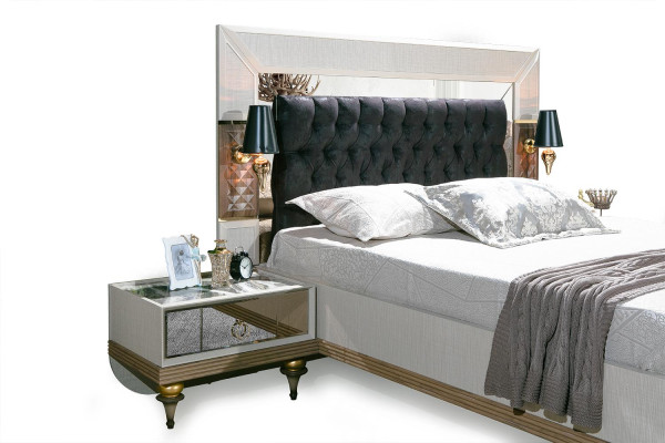 Tavolino di lusso, comodino, design del tavolino, tavolino accessorio, tavoli da camera, consolle.   Tavolino di lusso, comodino, design del tavolino, tavolino accessorio, tavoli da camera, consolle.