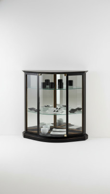 Vetrina nera Vetrina in vetro Design Armadio classico Mobili di lusso in legno Vetrine