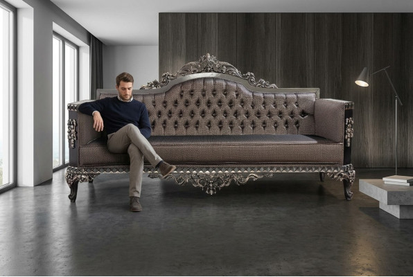 Divani 3 posti in tessuto per il soggiorno, classici, nuovi, di grandi dimensioni. Sofa in poliestere.