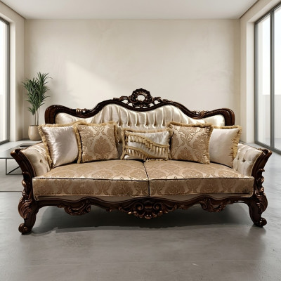 Chesterfield divano barocco a tre posti in stile barocco in tessuto dorato.