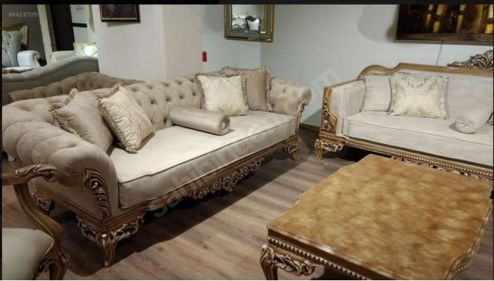 Divano design in tessuto chiaro 3 posti + Tavolino da salotto Nuovo modello per il soggiorno