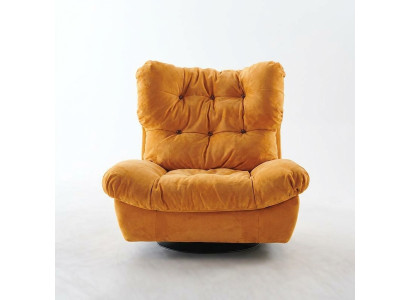 Poltrona design girevole gialla imbottita con braccioli imbottiti singolo.