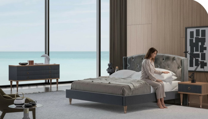 Grigio set di lusso per camera da letto con letto matrimoniale, 2 comodini e cassettiera.
