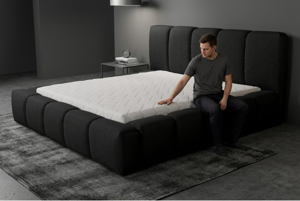 Letto Letto matrimoniale nero Camera da letto Mobili in legno Design Mobili imbottiti Tessuto