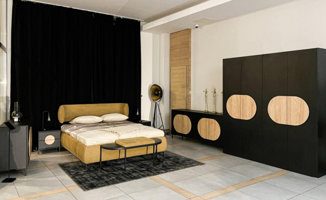 Comodino Grigio Camera da Letto Tavolo Elegante di Lusso in Legno Mobili Tavolino