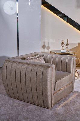 Set di divani di lusso beige 3 + 3 + 1 posti con tavolino divano poltrona divani 5 pezzi