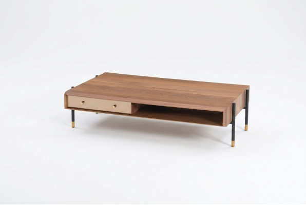 Tavolino da salotto in legno di lusso design in legno nuovo marrone.