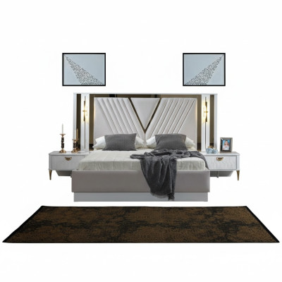 Letto a 2 camere da letto con decorazioni in oro e comodini coordinati