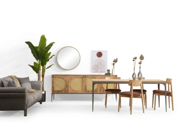 Set da pranzo in legno con tavolo, credenza, specchio e 4 sedie - 7 pezzi.
