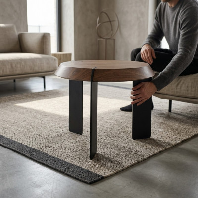 Tavolini d'appoggio rotondi design di lusso in marrone per il salotto. Nuovi.