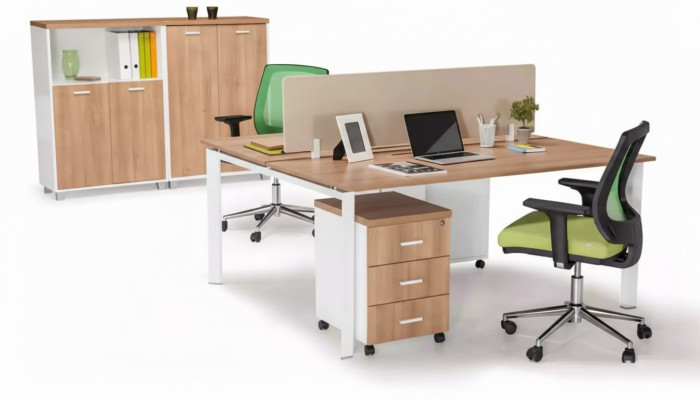 Moderno tavolo da studio in legno per ufficio, mobili di lusso marroni.