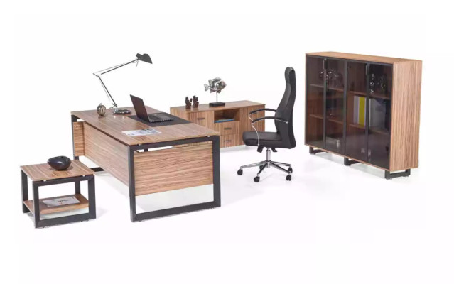 Tavolino da salotto quadrato marrone di lusso in legno, design per arredamento del soggiorno