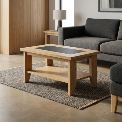 Tavolino marrone progettato dal designer in legno per soggiorno o ufficio.