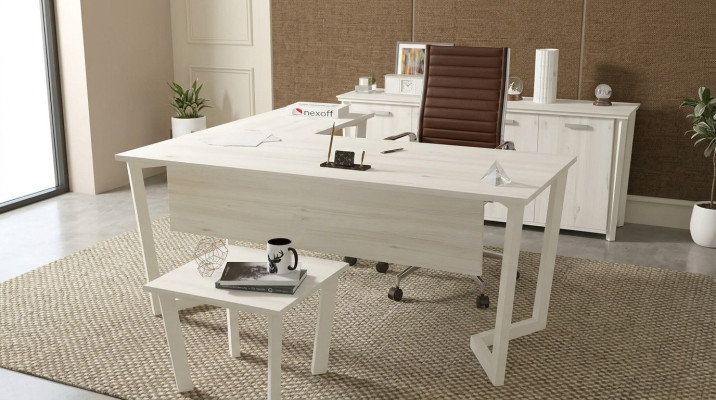 Moderna scrivania bianca di lusso angolare in legno per ufficio moderno.