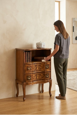 Classico comò marrone 2 cassetti Mobili di lusso in legno per il soggiorno Nuovo.