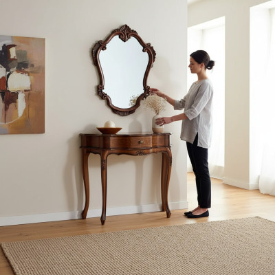 Elegante console marrone con specchio, classico set da camera da letto.
