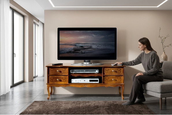 Classico marrone RTV mobile da soggiorno di lusso, mobile TV basso con cassetti in legno.