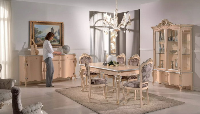 Mobili da sala da pranzo, tavolo da pranzo, vetrina, cassettiera, 4 sedie, set tavolo e sedie 7 pezzi.