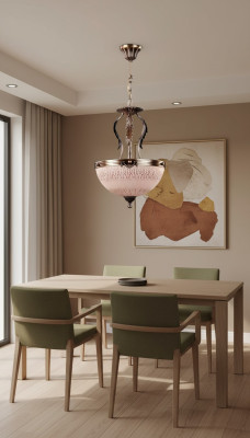 Lampadario a soffitto in oro con vetro marrone.