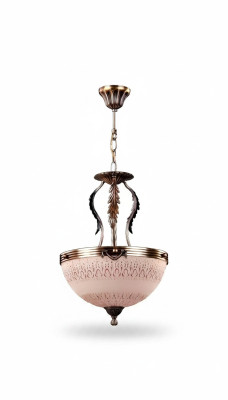 Lampadario a soffitto in oro con vetro marrone.
