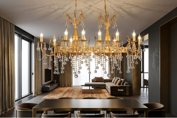 Lampadario di lusso in oro con lampadario a soffitto in cristallo.