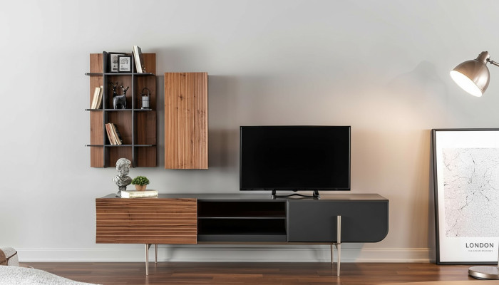 Mobile porta TV rtv con ripiani, credenza in legno moderna marrone per soggiorno.