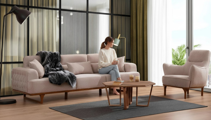 Divano beige per tre persone, poltrona, poltrona di lusso beige, mobili moderni.