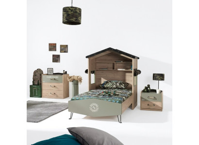Set di tre pezzi di legno verde per il letto dei bambini per la camera dei bambini.