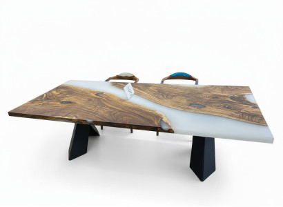 Grande tavolo da pranzo in resina epossidica per tavolo da pranzo in legno marrone.