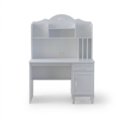 Scrivania moderna con scaffali, scrivania per computer in legno bianco per la camera dei bambini.