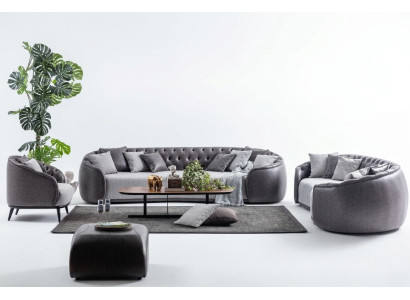 Mobili da lusso per ville: set divano Chesterfield grigio in tessuto con 4 posti + 3 posti + 1 posto.