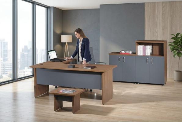 Ufficio completo Tavolo da scrivania d'angolo Mobili per ufficio Set in legno grigio 4 pezzi Arredamento per computer