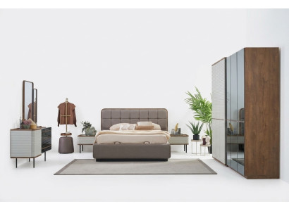 Lussuoso set completo letto matrimoniale 7 pezzi con cornice letto marrone.