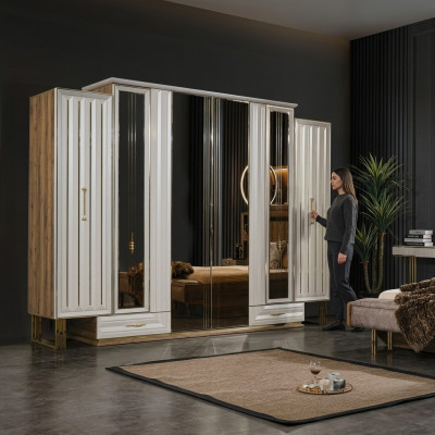 Armadio guardaroba di lusso armadio in legno con specchio beige.