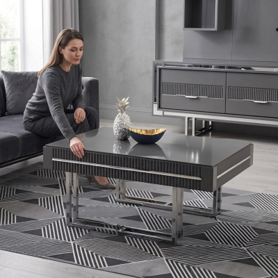 Tavolino da caffè in legno grigio moderno.