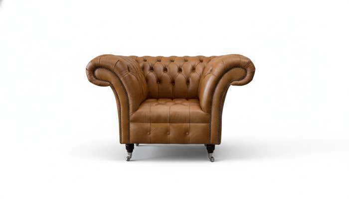 Sedia poltrona da salotto in stile classico Chesterfield con rivestimento in tessuto di lusso.