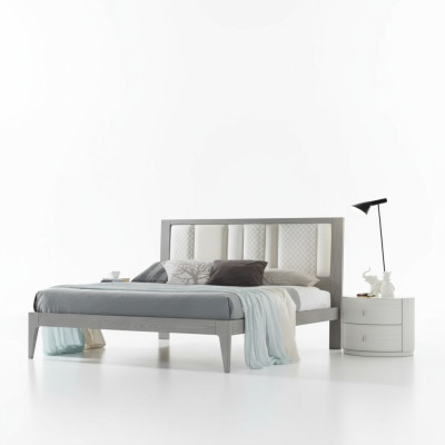 Letto 3 pezzi. Camera da letto design di lusso Mobili da camera da letto 2x comodini