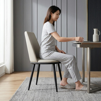 Mobili da sala da pranzo Sedia elegante Lusso Imbottita Design in legno Singola unità  Mobili da sala da pranzo Sedia elegante Lusso Imbottita Design in legno Singola unità