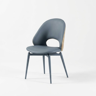 Sedia imbottita da sala da pranzo di lusso grigia monoposto moderna di design in legno.