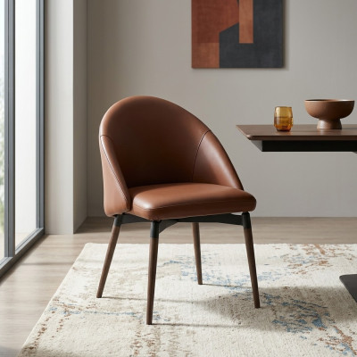 Sedia singola in pelle marrone, design moderno, sedie in legno per la sala da pranzo.