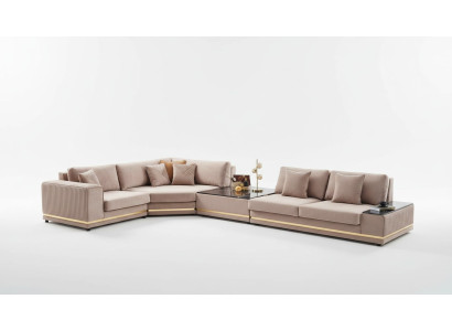 Divano a L beige, elegante salotto, divano design, arredi imbottiti.