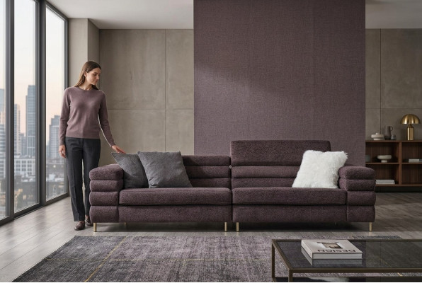 Poltrona da soggiorno Divano designer a 4 posti Divano a quattro posti marrone Nuovo