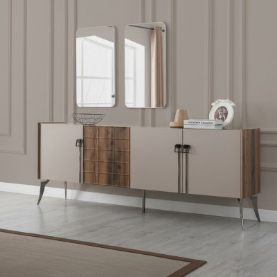 Moderni mobili beige di lusso con due specchi e un mobile in legno buffet.