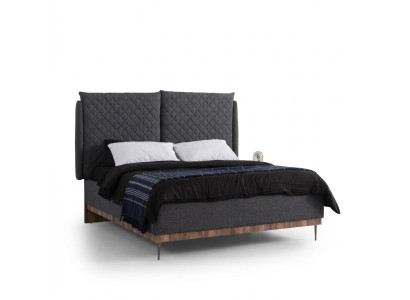 Set da camera da letto con letto matrimoniale nero e 2 comodini in legno bianchi