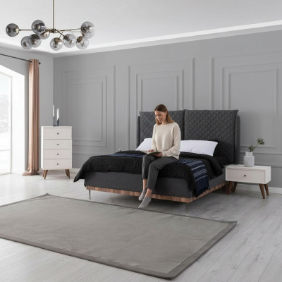 Grigio-bianco set da camera da letto con letto comodini e cassettiera a 4 cassetti.